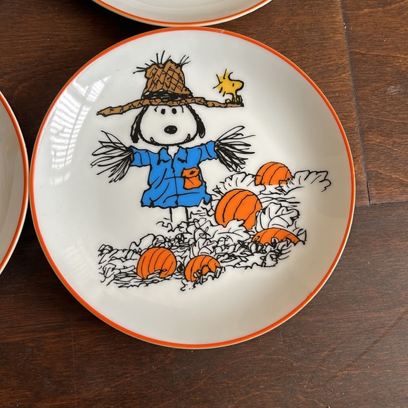 Peanuts Snoopy Halloween Appetizer/dessert Ceramic Plates New Set Of 4 - Picture 3 of 6
